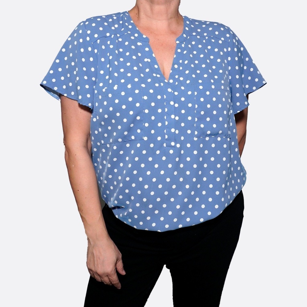 Torrid Harper Blue White Polka Dot Flutter Blouse Plus Size 2X | MINOR FLAWS
